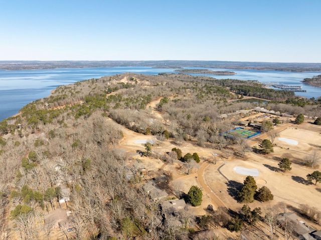 513 Bayview Place, Heber Springs, AR 72543