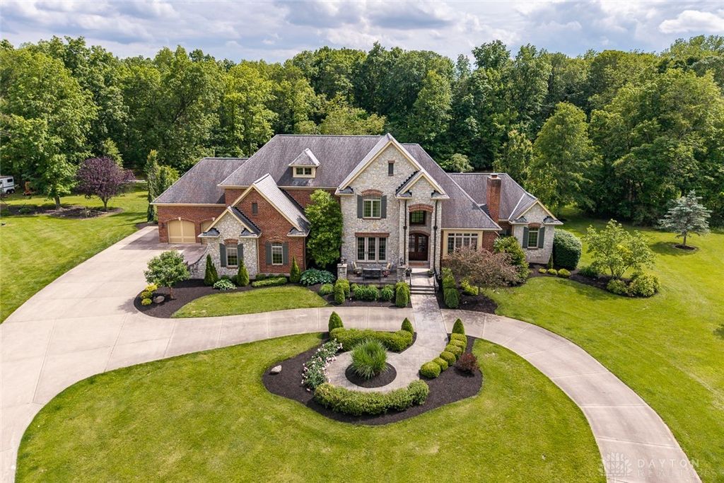 339 S Nixon Camp Road, Oregonia, OH 45054