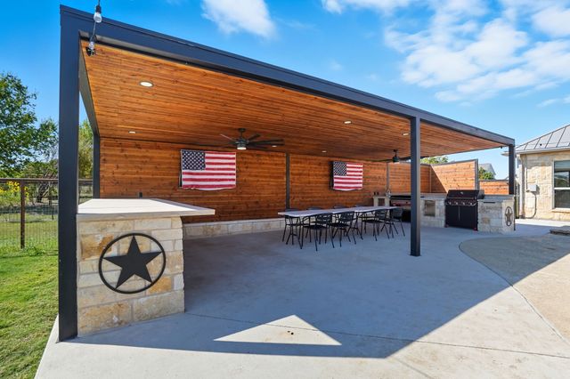 213 Audra Circle, Rhome, TX 76078