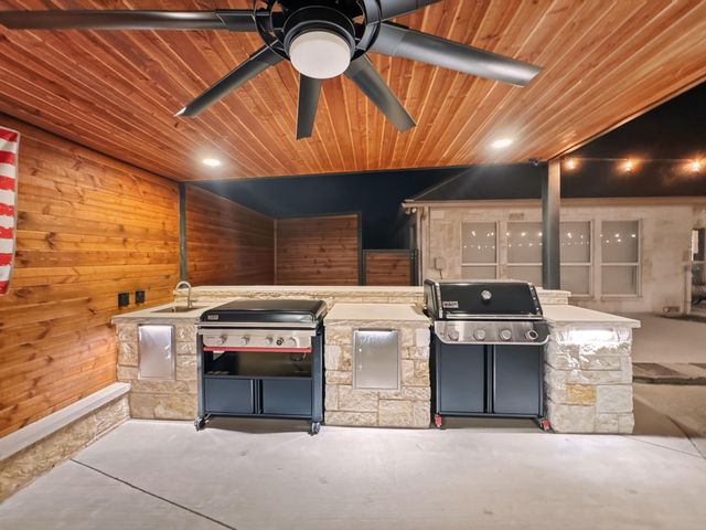 213 Audra Circle, Rhome, TX 76078