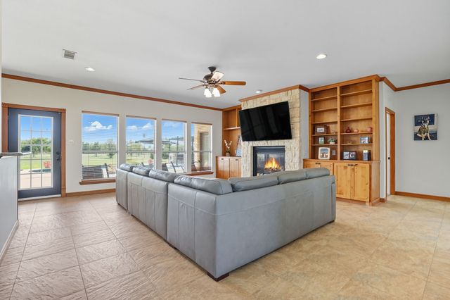 213 Audra Circle, Rhome, TX 76078