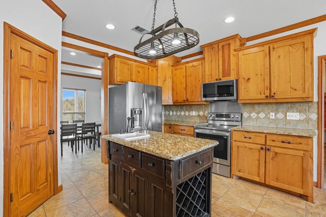 213 Audra Circle, Rhome, TX 76078