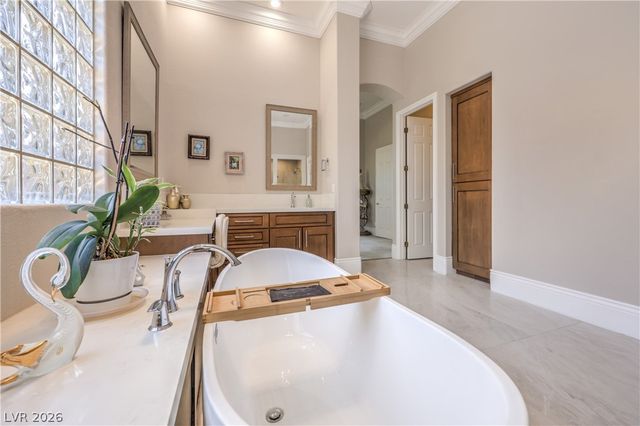 11 Isleworth Drive, Henderson, NV 89052