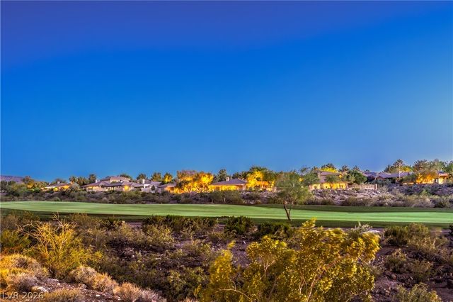 11 Isleworth Drive, Henderson, NV 89052