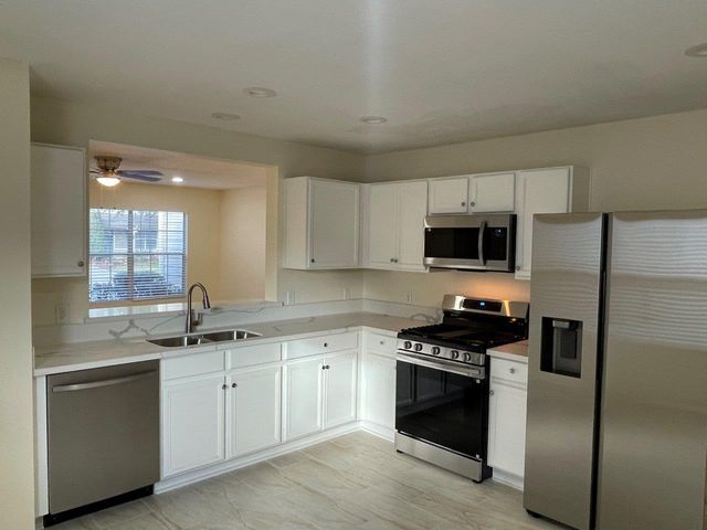 907 Grand Plains Drive, Houston, TX 77090