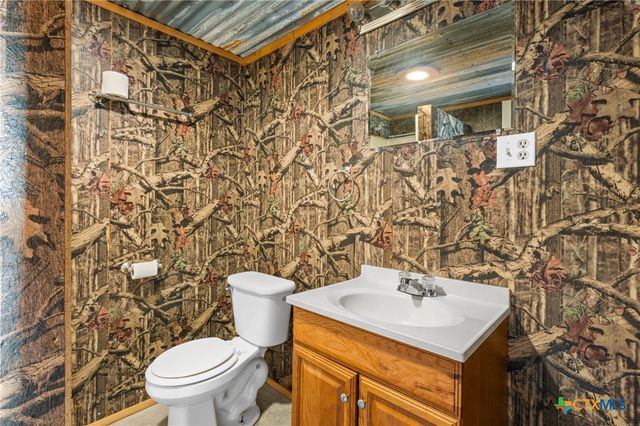 6990 Stringtown Spur, Rogers, TX 76569