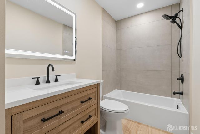 3-A Surrey Court, Monroe, NJ 08831