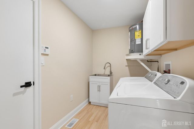 3-A Surrey Court, Monroe, NJ 08831