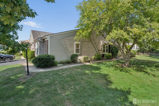 3-A Surrey Court, Monroe, NJ 08831
