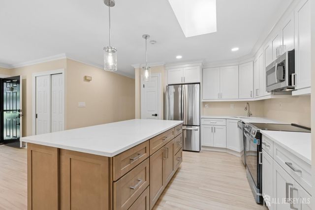 3-A Surrey Court, Monroe, NJ 08831