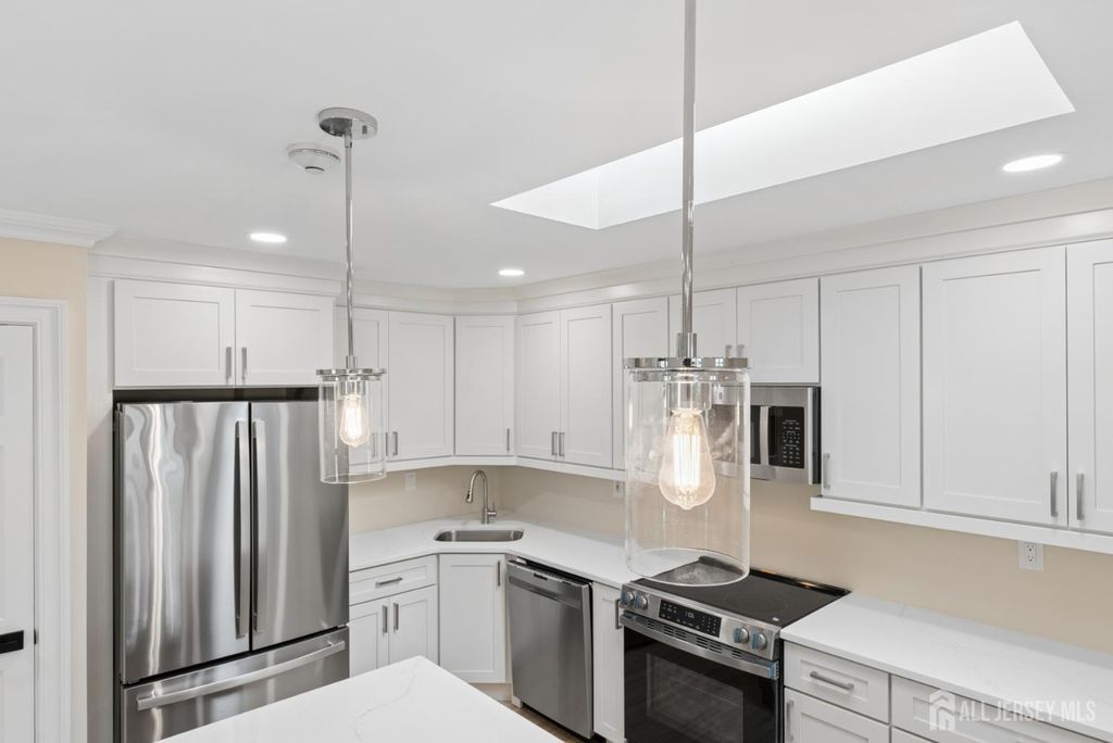 3-A Surrey Court, Monroe, NJ 08831