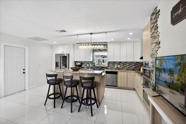 6 BEACHSIDE DRIVE, Palm Coast, FL 32137