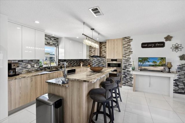 6 BEACHSIDE DRIVE, Palm Coast, FL 32137