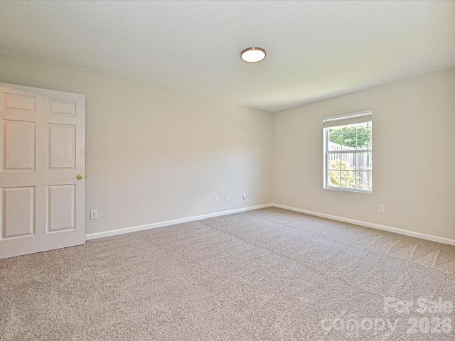 2013 Pin Oak Place, Cramerton, NC 28032