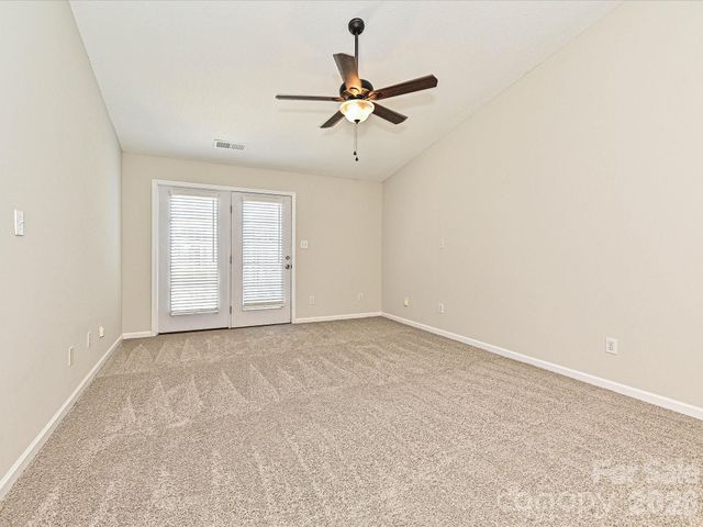 2013 Pin Oak Place, Cramerton, NC 28032