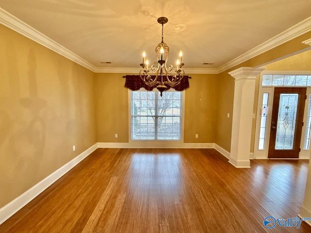 2700 Cobble Drive SE, Owens Cross Roads, AL 35763