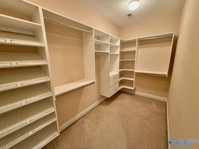 2700 Cobble Drive SE, Owens Cross Roads, AL 35763