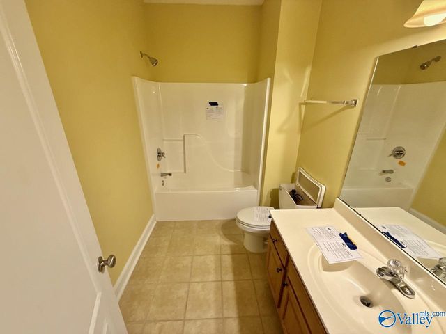 2700 Cobble Drive SE, Owens Cross Roads, AL 35763