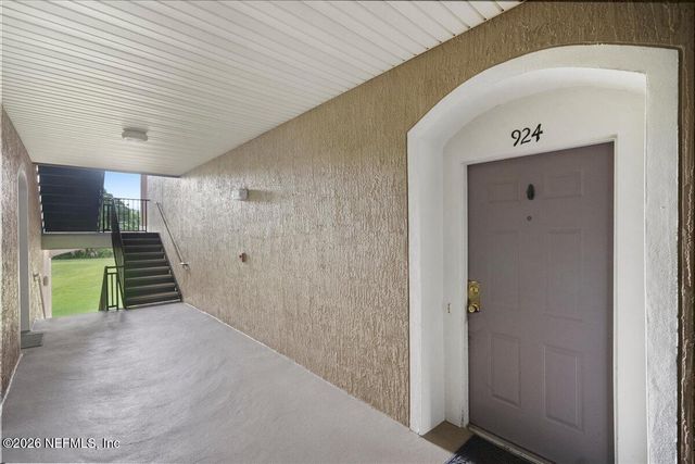 10550 BAYMEADOWS Road 924, Jacksonville, FL 32256