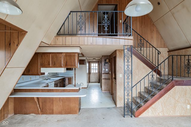 1235 N Wilson Lake Road, Columbia City, IN 46725