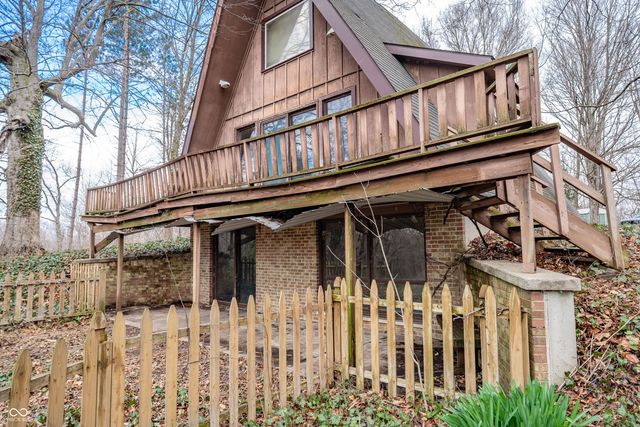 1235 N Wilson Lake Road, Columbia City, IN 46725