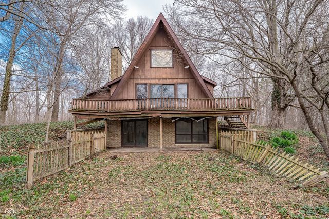 1235 N Wilson Lake Road, Columbia City, IN 46725