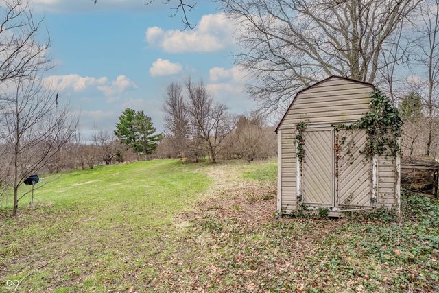 1235 N Wilson Lake Road, Columbia City, IN 46725