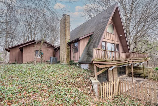 1235 N Wilson Lake Road, Columbia City, IN 46725