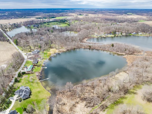 1235 N Wilson Lake Road, Columbia City, IN 46725