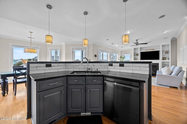 130 Heather Lane, Kure Beach, NC 28449