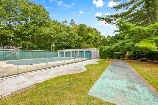 21 Surrey Ln 21, Bourne, MA 02532