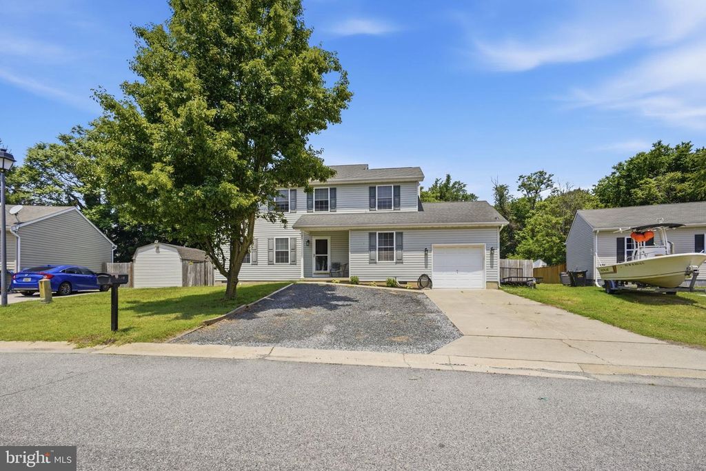 Image 2 of property listing at 103 ELMOR CT, Greensboro, MD 21639
