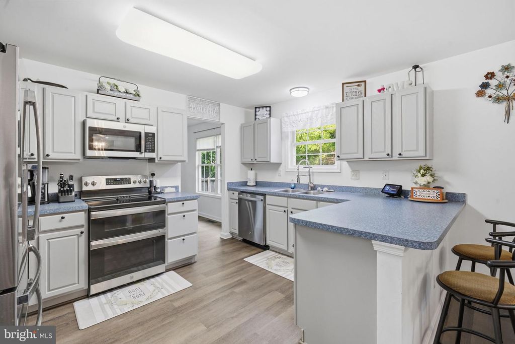 Image 35 of property listing at 103 ELMOR CT, Greensboro, MD 21639