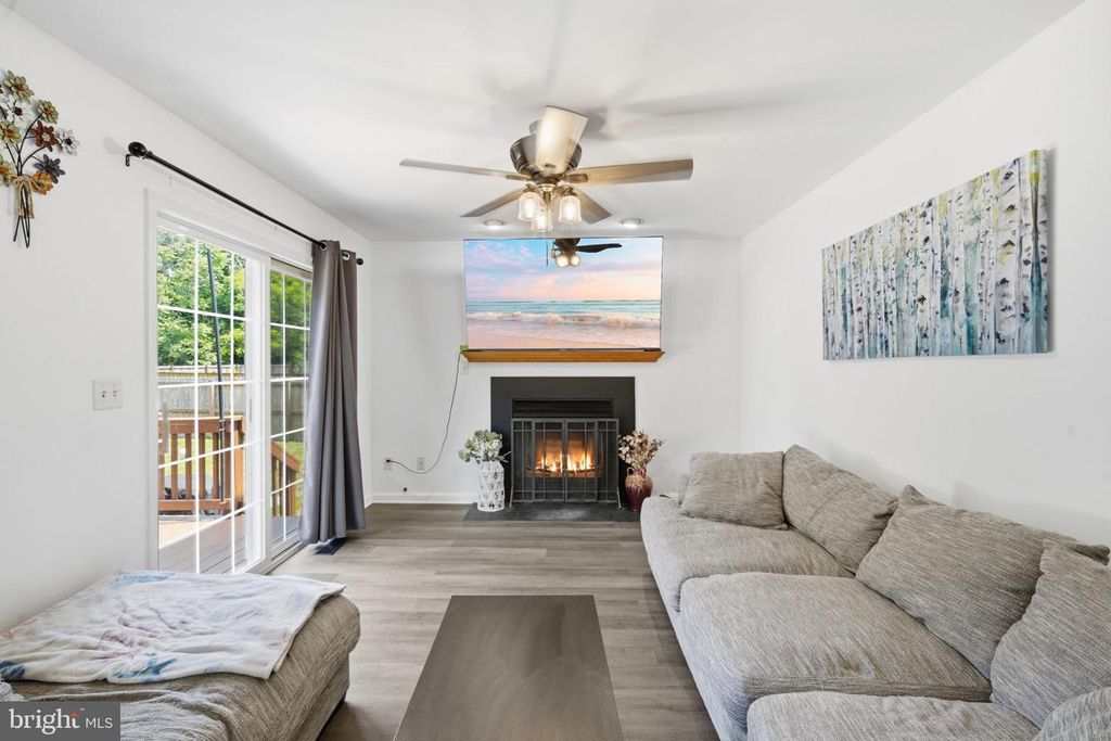 Image 38 of property listing at 103 ELMOR CT, Greensboro, MD 21639