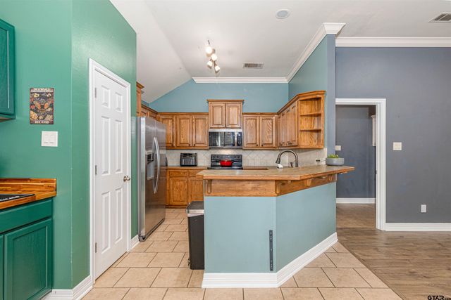 245 Maggie Circle, Flint, TX 75762