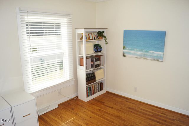 212 S Bellvue Street, Hillsborough, NC 27278