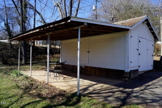 212 S Bellvue Street, Hillsborough, NC 27278