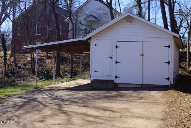 212 S Bellvue Street, Hillsborough, NC 27278