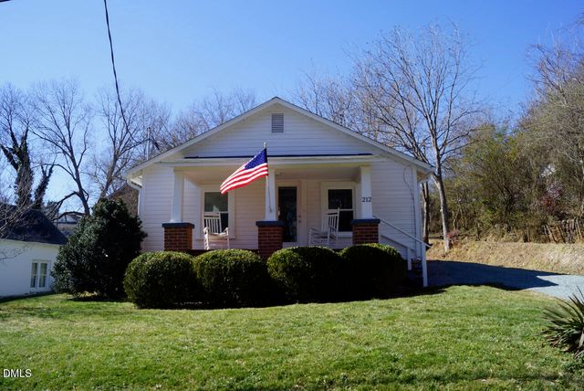 212 S Bellvue Street, Hillsborough, NC 27278