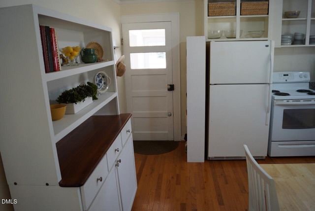 212 S Bellvue Street, Hillsborough, NC 27278