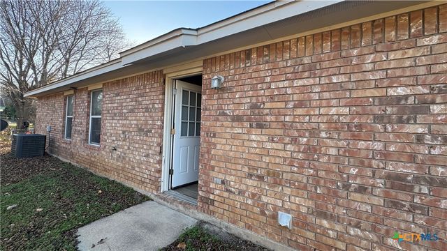 212 Dale Earnhardt Drive B, Harker Heights, TX 76548