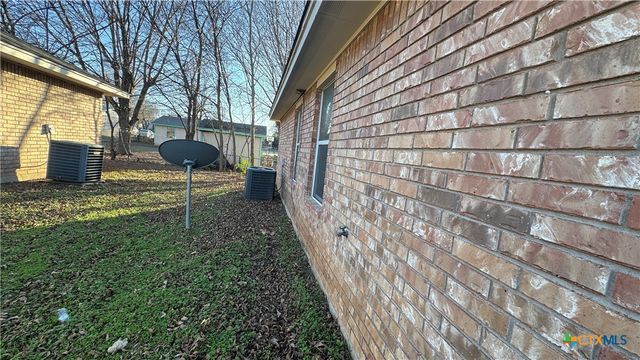 212 Dale Earnhardt Drive B, Harker Heights, TX 76548