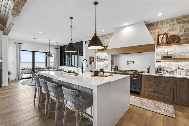 762 Sunset Court, Mabank, TX 75143