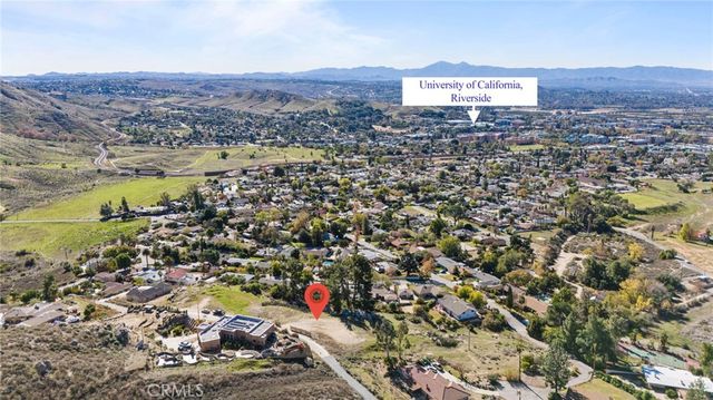 2935 Galaxie Heights Road, Riverside, CA 92507