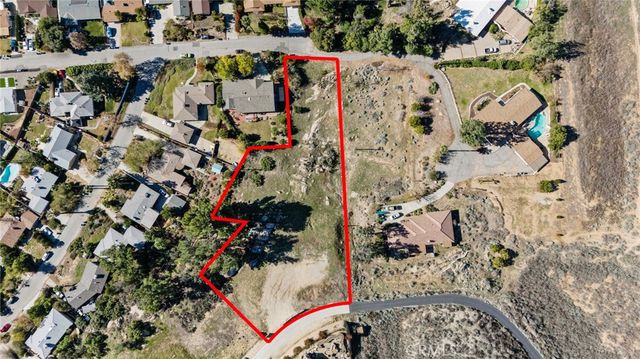 2935 Galaxie Heights Road, Riverside, CA 92507