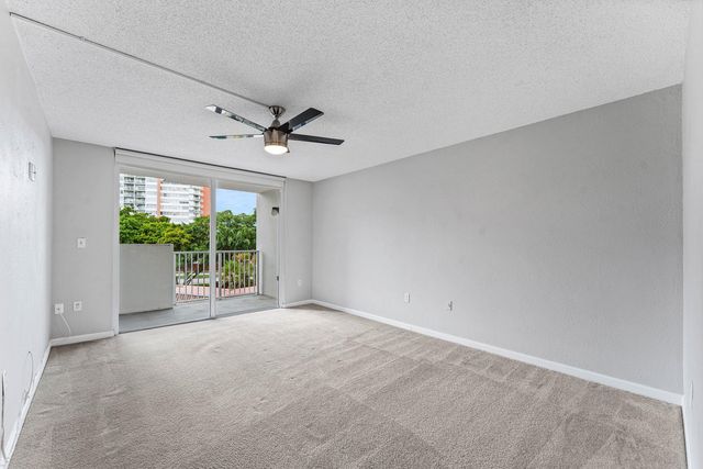 1300 NE Miami Gardens Drive 308E, Miami, FL 33179