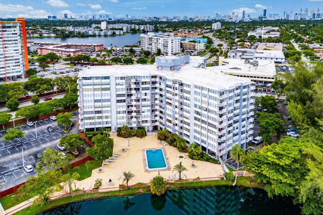 1300 NE Miami Gardens Drive 308E, Miami, FL 33179