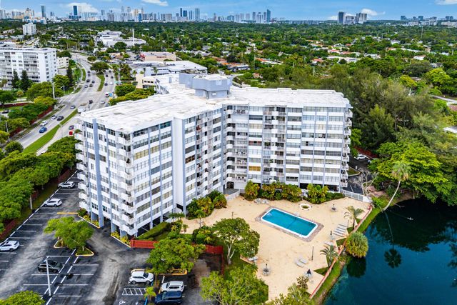 1300 NE Miami Gardens Drive 308E, Miami, FL 33179