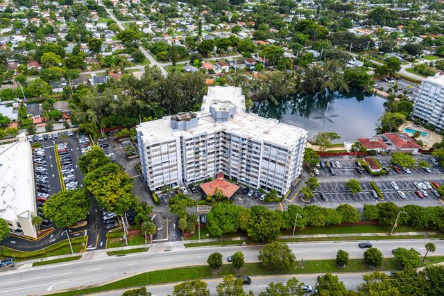 1300 NE Miami Gardens Drive 308E, Miami, FL 33179