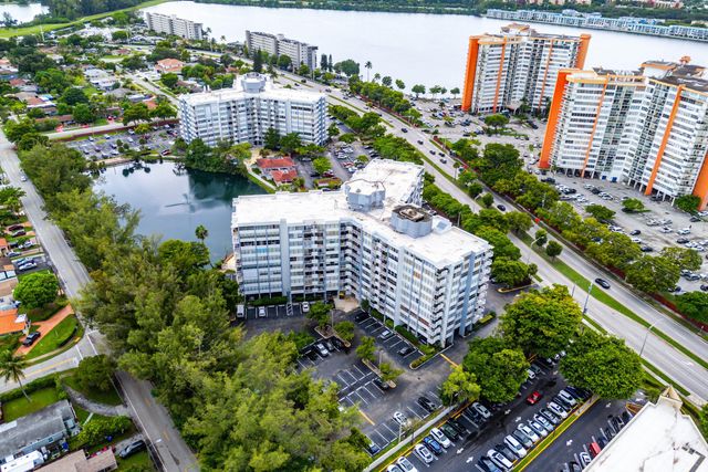 1300 NE Miami Gardens Drive 308E, Miami, FL 33179